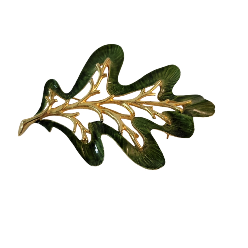 Sarah Coventry Oak Leaf Brooch Green Enameled Goldtone Autumn Fall